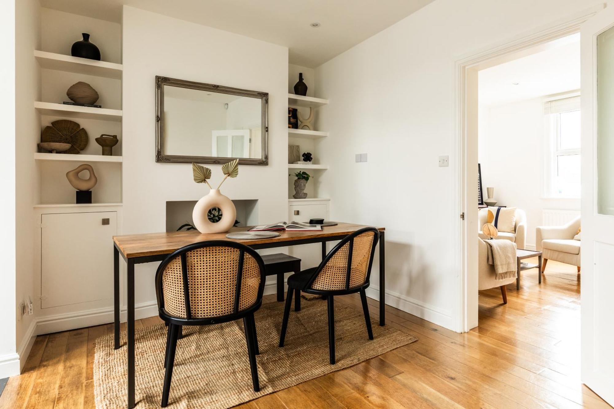 The Broadway Bath - 2 Bedrooms With Parking, Central บาธ ภายนอก รูปภาพ